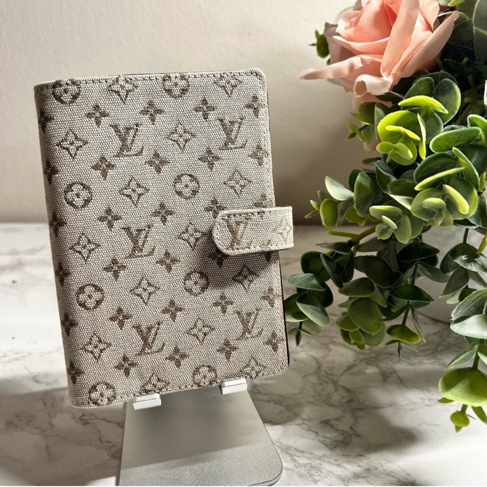 LV Agenda, Great condition